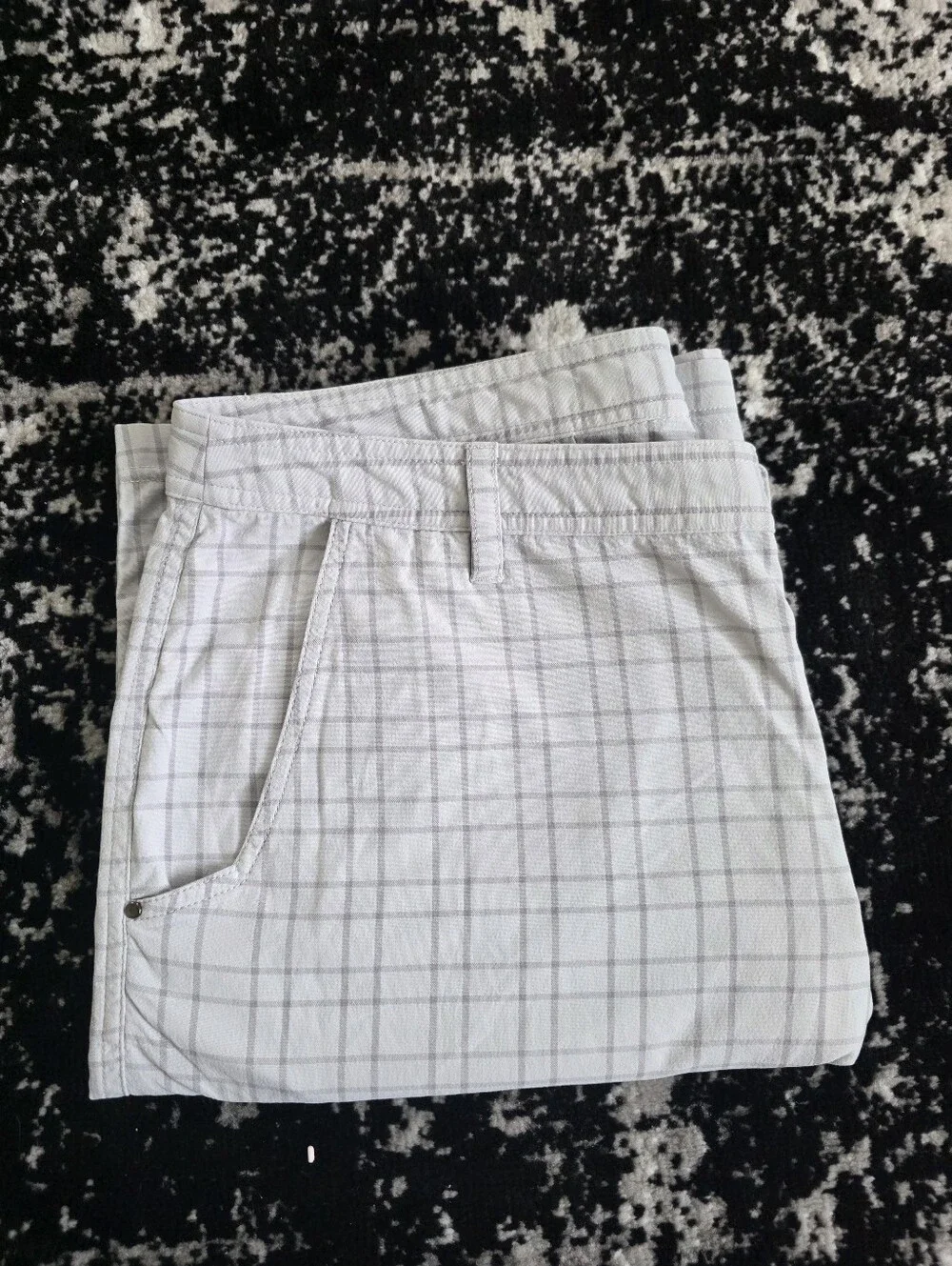 Lululemon Kahuna Athletic Casual Shorts Gray Check Size 38